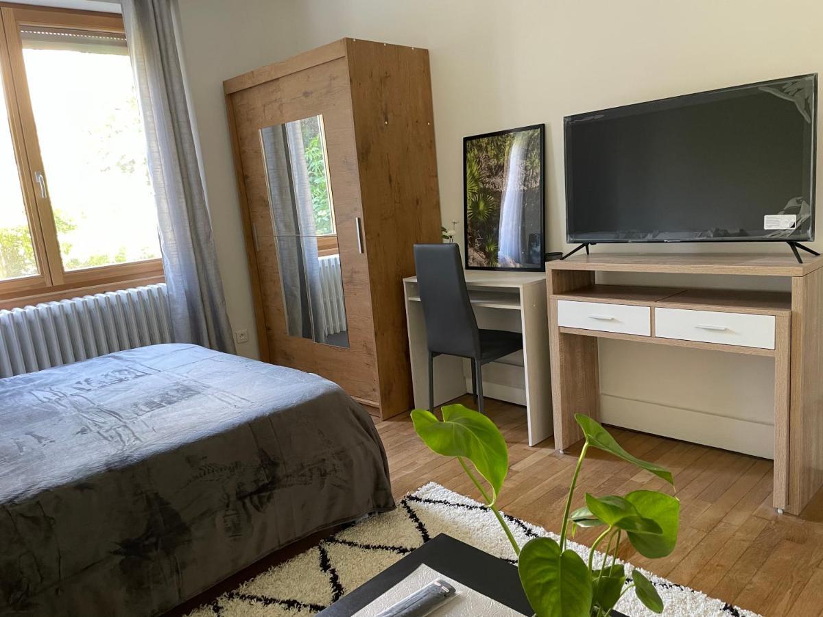 Chambre Privee Vue Sur Le Jardin Proche Centre Ville Besancon Ngoại thất bức ảnh